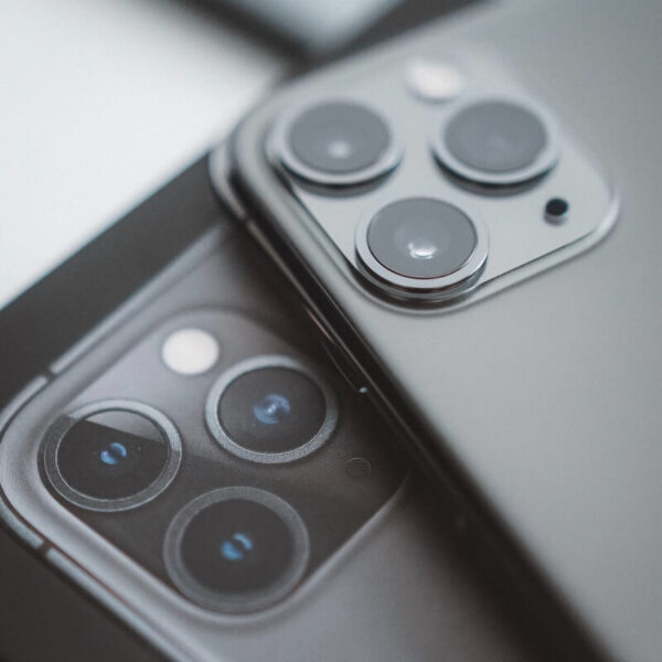 ⁦5G Factory Unlocked Android Cell Phone 128GB Pro-Grade Camera 30X Space Zoom Night Mode, Space Grey⁩ - الصورة ⁦3⁩